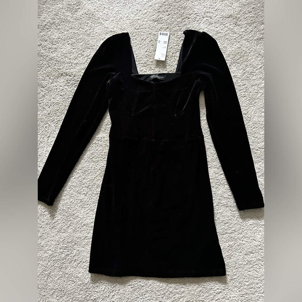 NWT URBAN OUTFITTERS Black Long Sleeve Bodycon Puff Sleeve Velvet Dress SMALL